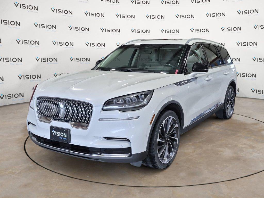 2022 Lincoln Aviator Reserve AWD in Pristine White Metallic Tri-Coat — front three-quarter view